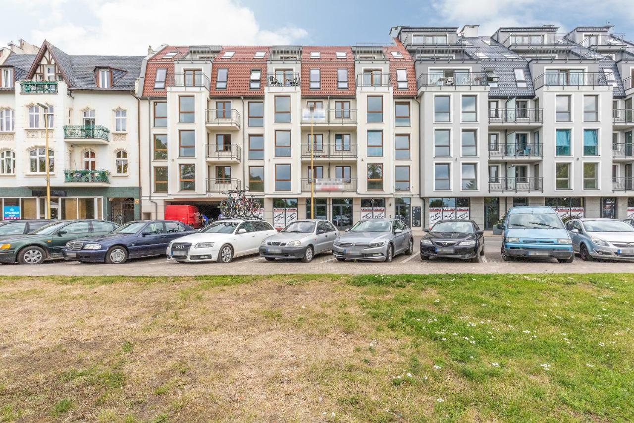 Apartamenty "Baltyk" Armii Krajowej By Noclegi Renters Свиноуйсьце Экстерьер фото